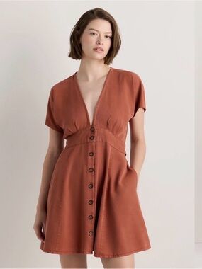 Quince Rust Terracotta Tie Waist Button-Front V-Neck Mini Dress 100% Lyocell M